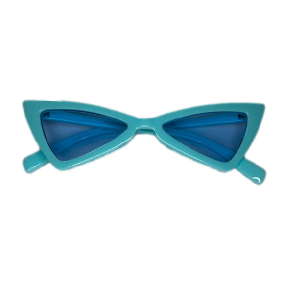 Accessories - BLUE SUNGLASSES W/FREE CASE ✨✨✨